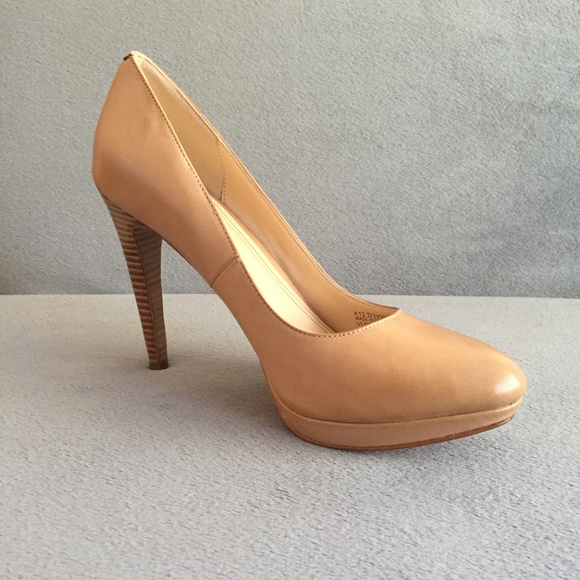 NIB Cole Haan Chelsea High Pump - Picture 2 of 7